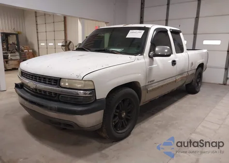 2002 Chevrolet Silverado 1500 Ls из США, поврежденный, VIN 2GCEC19T121411334